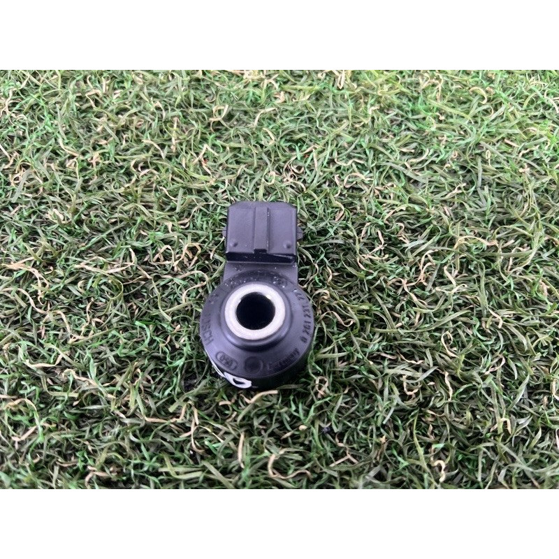 Датчик детонації (електрика двигуна) BMW 5-series G30 2017 2.0 B46B20 13627636937