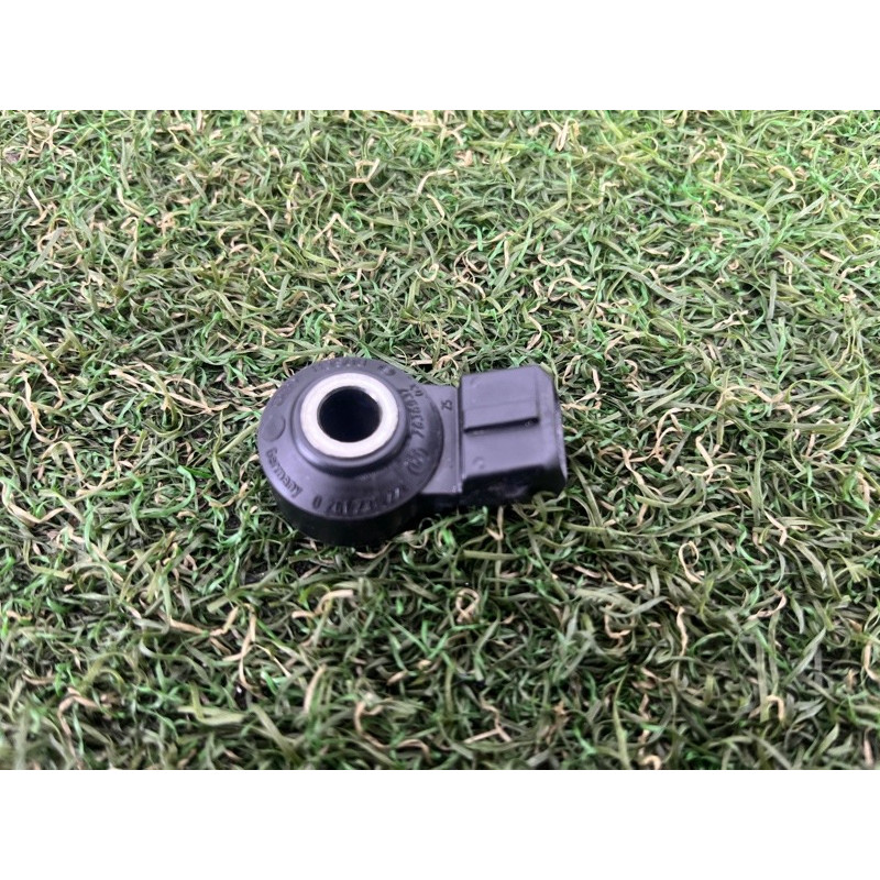 Датчик детонації (електрика двигуна) BMW 5-series G30 2017 2.0 B46B20 13627636937