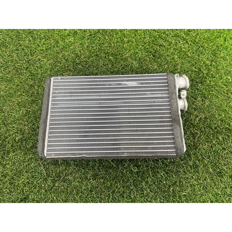 Радіатор пічки (обігрів та кондиціювання.) BMW 5-series G30 2017 2.0 B46B20 64119361712