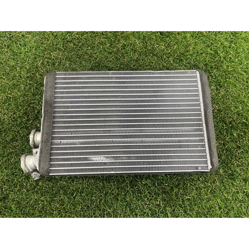 Радіатор пічки (обігрів та кондиціювання.) BMW 5-series G30 2017 2.0 B46B20 64119361712