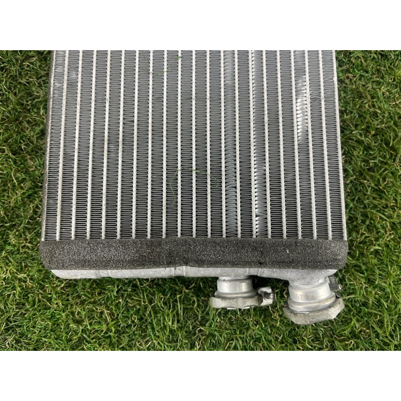 Радіатор пічки (обігрів та кондиціювання.) BMW 5-series G30 2017 2.0 B46B20 64119361712