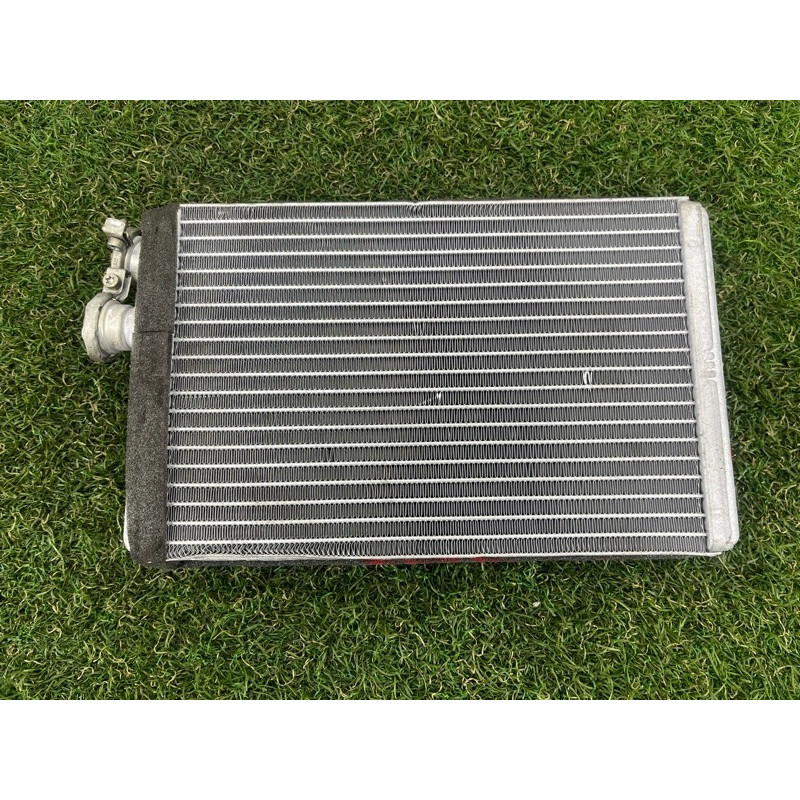 Радіатор пічки (обігрів та кондиціювання.) BMW 5-series G30 2017 2.0 B46B20 64119361712