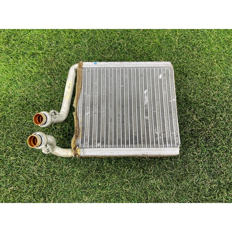 Радиатор печки (отопление и кондиционирование) Volkswagen Passat B7 2016 1.8 561819031C