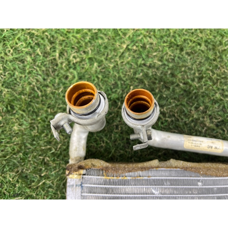 Радиатор печки (отопление и кондиционирование) Volkswagen Passat B7 2016 1.8 561819031C