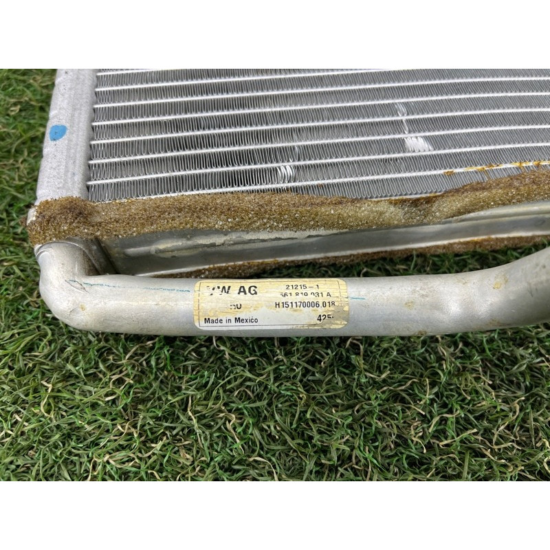 Радиатор печки (отопление и кондиционирование) Volkswagen Passat B7 2016 1.8 561819031C