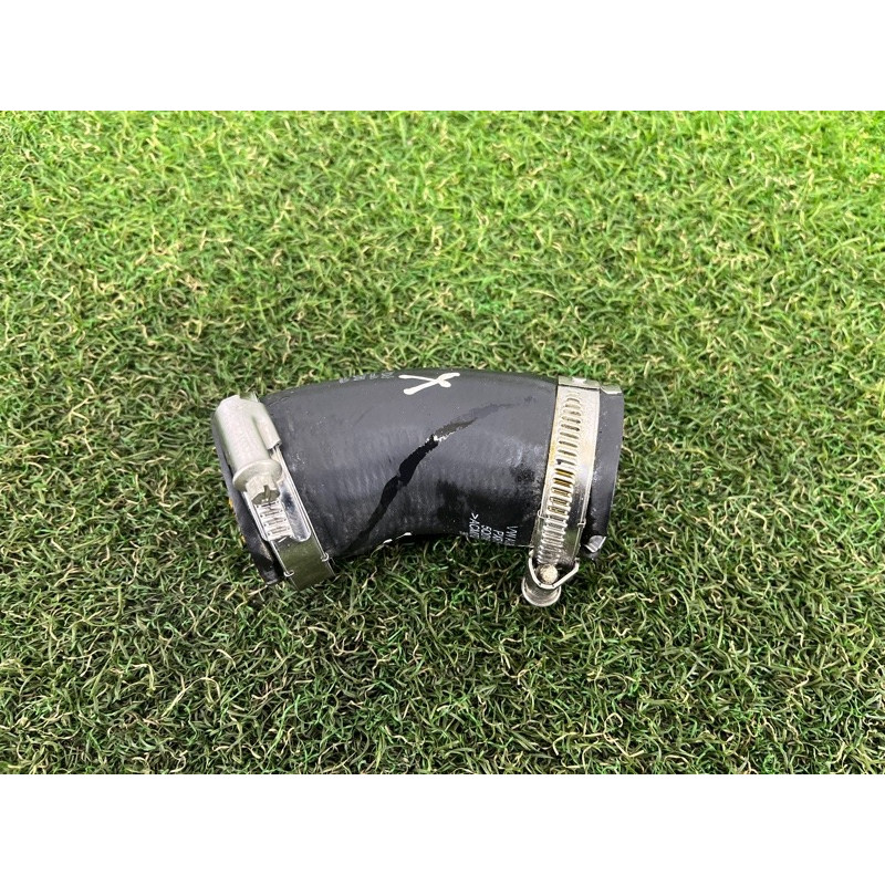 Патрубок интеркулера (двигатель и элементы) AUDI A3 8V 2018 2.0 CZRA 5Q0145828A