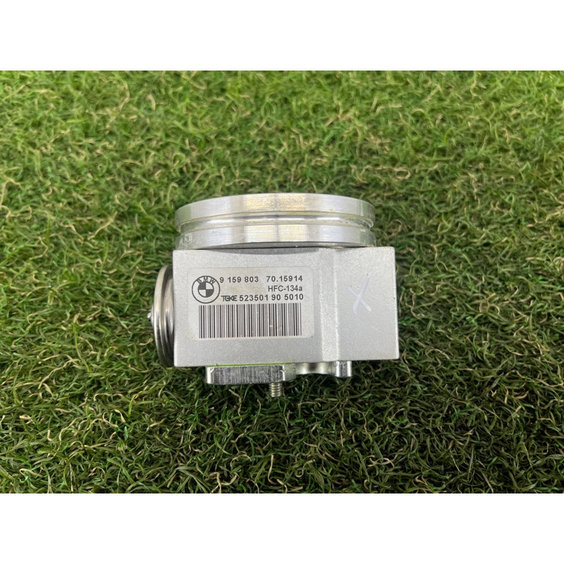 Клапан испарителя кондиционера (отопление и кондиционирование) BMW 5-series F10 2011 3.0 64119159803