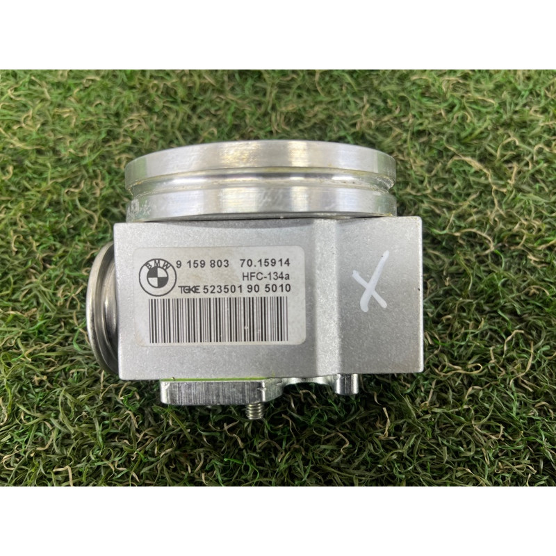 Клапан испарителя кондиционера (отопление и кондиционирование) BMW 5-series F10 2011 3.0 64119159803