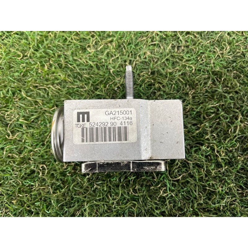 Клапан испарителя кондиционера (отопление и кондиционирование) AUDI A4 B9 2017 2.0 8W0820679