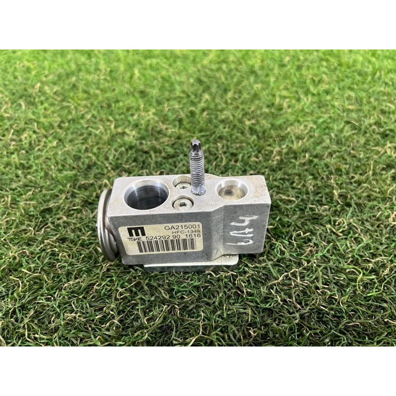 Клапан испарителя кондиционера (отопление и кондиционирование) AUDI A4 B9 2017 2.0 8W0820679