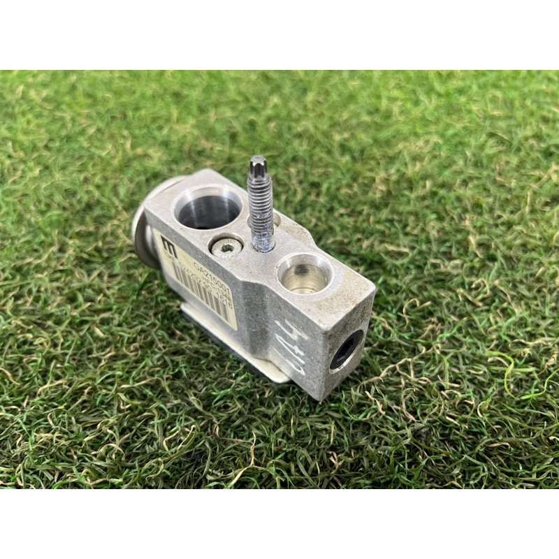 Клапан испарителя кондиционера (отопление и кондиционирование) AUDI A4 B9 2017 2.0 8W0820679