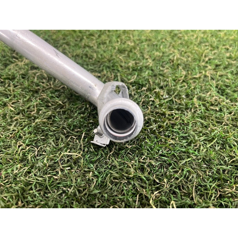 Трубка радиатора печки (отопление и кондиционирование) AUDI A4 B9 2017 2.0 4M1898037