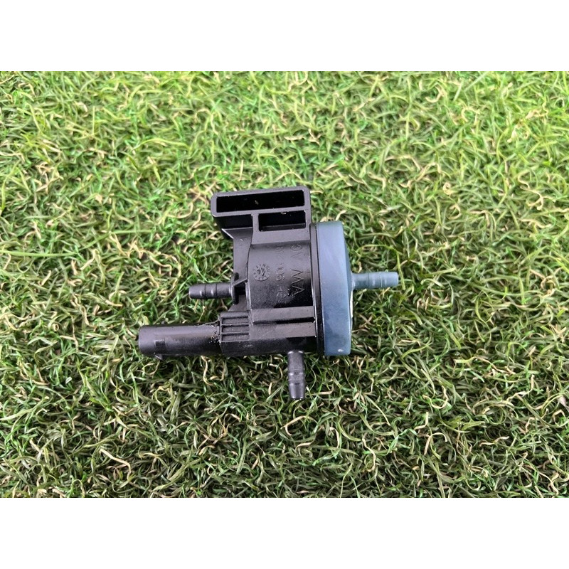 Вакуумный клапан (двигатель и элементы) AUDI A4 B9 2017 2.0 06H906283F