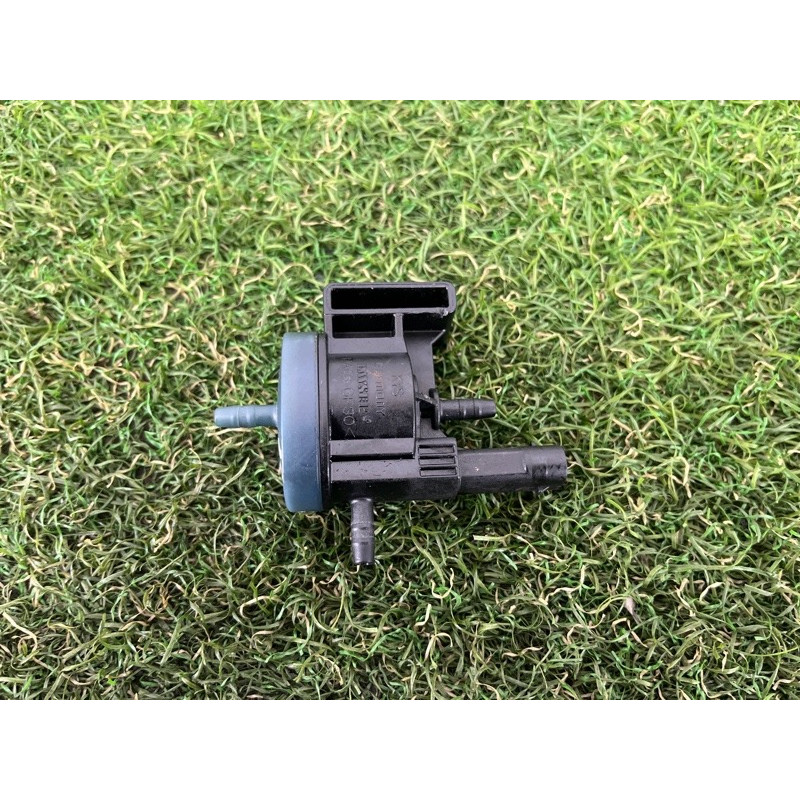 Вакуумный клапан (двигатель и элементы) AUDI A4 B9 2017 2.0 06H906283F