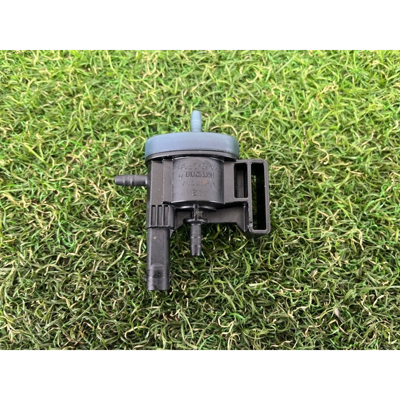 Вакуумный клапан (двигатель и элементы) AUDI A4 B9 2017 2.0 06H906283F