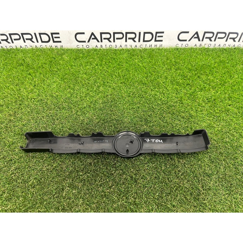 Декоративная крышка двигателя (двигатель и элементы) Volkswagen Touareg FL 2015 3.6 7P6971797