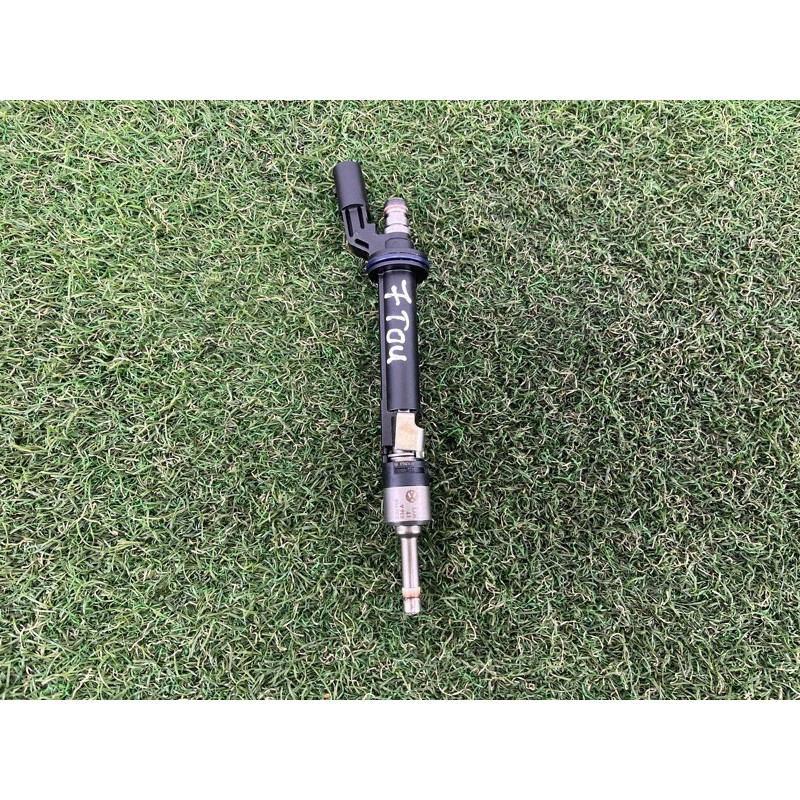 Форсунка топливная (топливная система) Volkswagen Touareg FL 2015 3.6 03H906036A