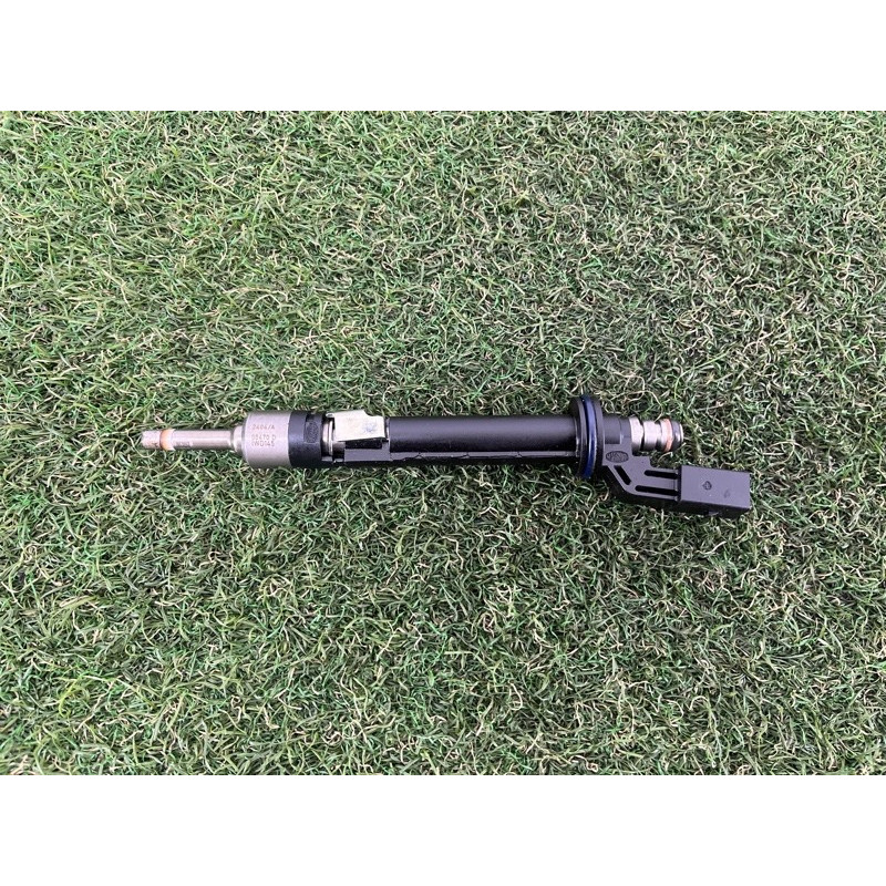 Форсунка топливная (топливная система) Volkswagen Touareg FL 2015 3.6 03H906036A