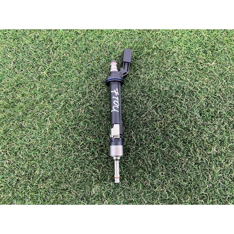 Форсунка топливная (топливная система) Volkswagen Touareg FL 2015 3.6 03H906036A