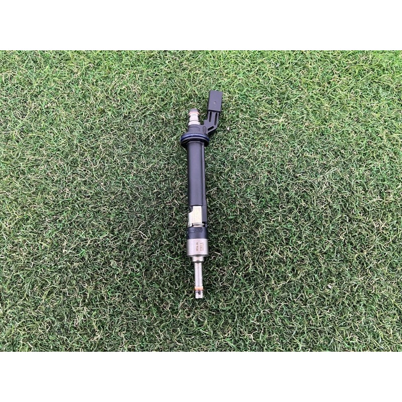 Форсунка топливная (топливная система) Volkswagen Touareg FL 2015 3.6 03H906036A