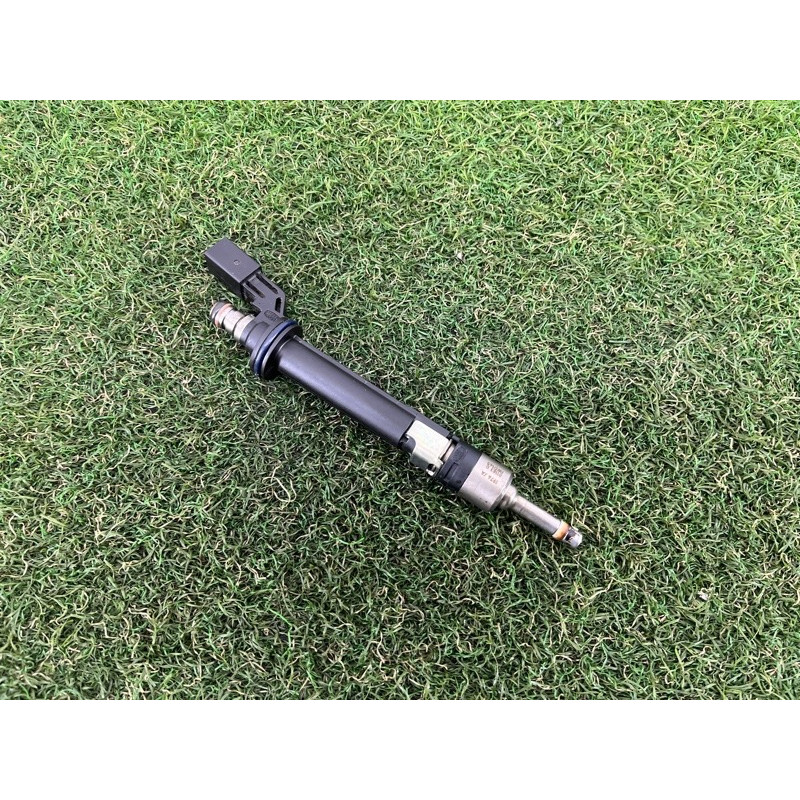 Форсунка топливная (топливная система) Volkswagen Touareg FL 2015 3.6 03H906036A