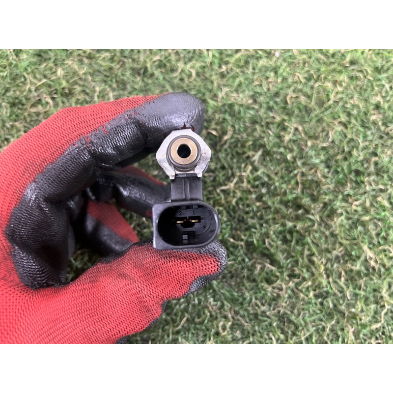 Форсунка топливная (топливная система) Volkswagen Touareg FL 2015 3.6 03H906036