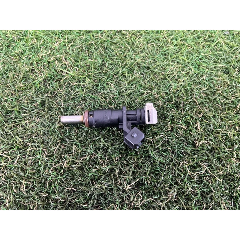 Форсунка топливная (топливная система) BMW X3 F25 2012 3.0 13537531634