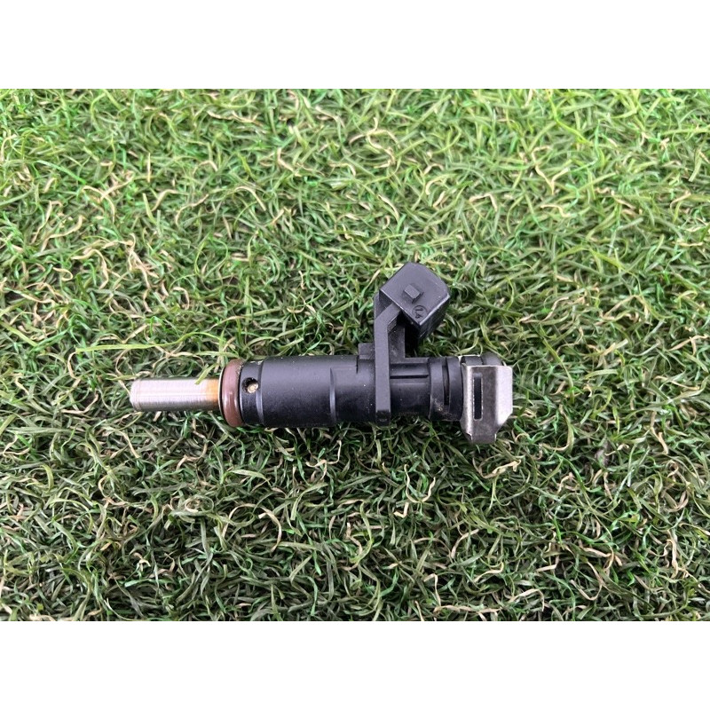 Форсунка топливная (топливная система) BMW X3 F25 2012 3.0 13537531634