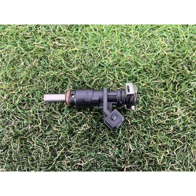 Форсунка топливная (топливная система) BMW X3 F25 2012 3.0 13537531634