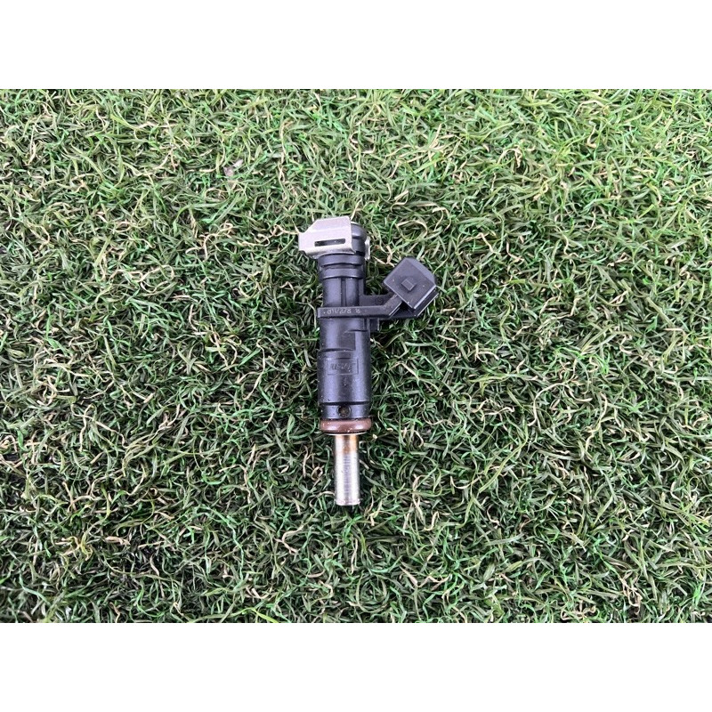 Форсунка паливна (паливна система) BMW X3 F25 2012 3.0 13537531634