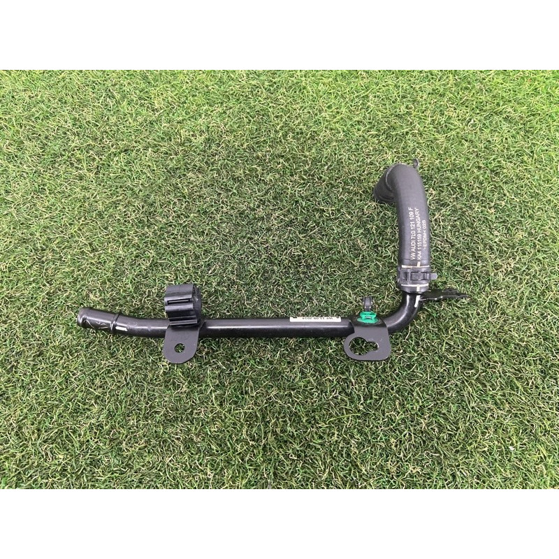 Трубка системы охлаждения (система охлаждения) Volkswagen Touareg FL 2015 3.6 03H121065D