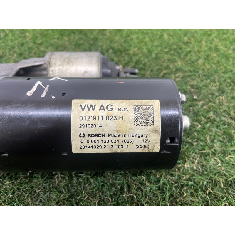 Стартер (электрика) Volkswagen Touareg FL 2015 3.6 012911023H