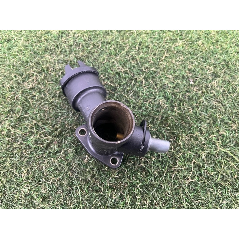 Фланец системы охлаждения (система охлаждения) Volkswagen Touareg FL 2015 3.6 03H121133