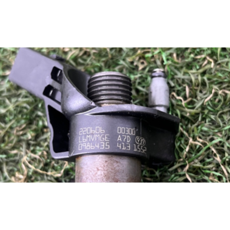 Форсунка топливная (топливная система) Volkswagen Touareg II NF 2013 3.0 059130277CD