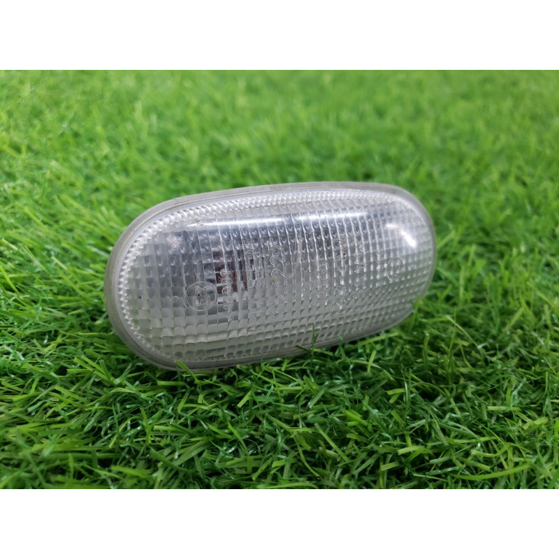 Повторитель поворота (оптика) Mitsubishi Galant 8 2.4GDI 1132-227