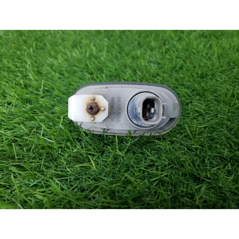 Повторитель поворота (оптика) Mitsubishi Galant 8 2.4GDI 1132-227