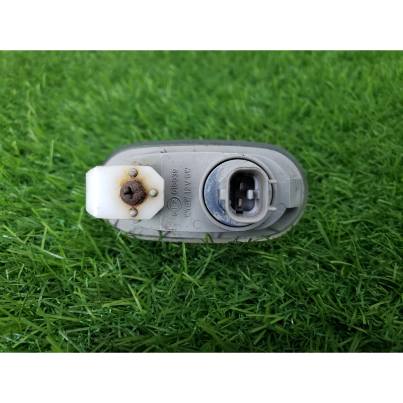 Повторитель поворота (оптика) Mitsubishi Galant 8 2.4GDI 1132-227