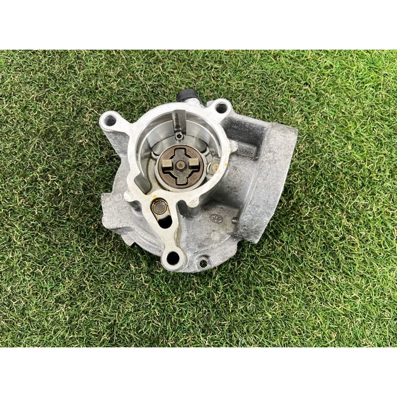 Вакуумный насос (тормозная система) AUDI A4 B9 2017 2.0 06K145100AB