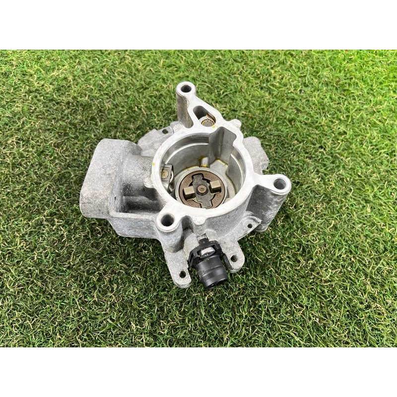 Вакуумный насос (тормозная система) AUDI A4 B9 2017 2.0 06K145100AB