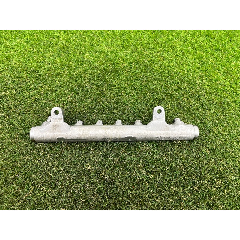 Топливная рампа (топливная система) Volkswagen Amarok 2H 2012 2.0 tdi 03L130089K