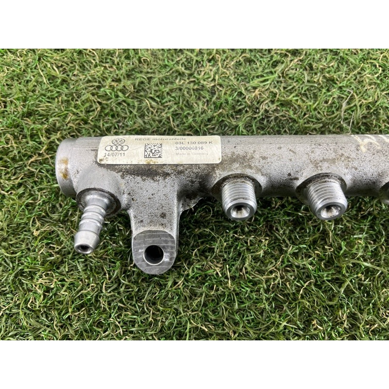 Топливная рампа (топливная система) Volkswagen Amarok 2H 2012 2.0 tdi 03L130089K