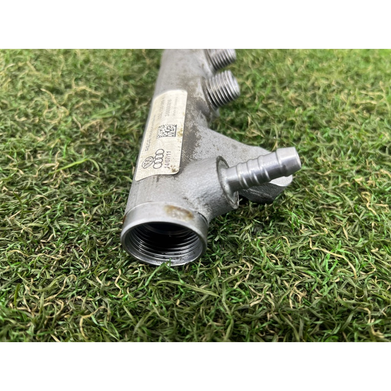 Топливная рампа (топливная система) Volkswagen Amarok 2H 2012 2.0 tdi 03L130089K