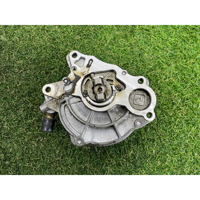 Вакуумный насос (тормозная система) Volkswagen Amarok 2H 2012 2.0 tdi 03L145100H