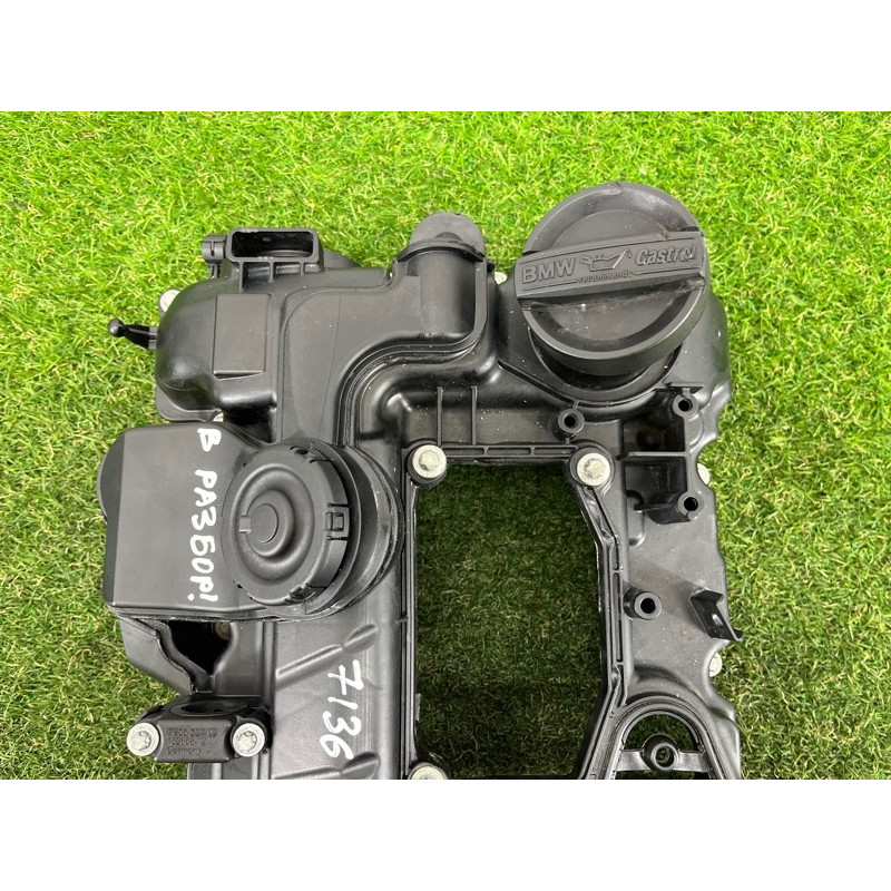 Крышка клапанов (двигатель и элементы) BMW 2-series F22 2015 2.0 11127588412