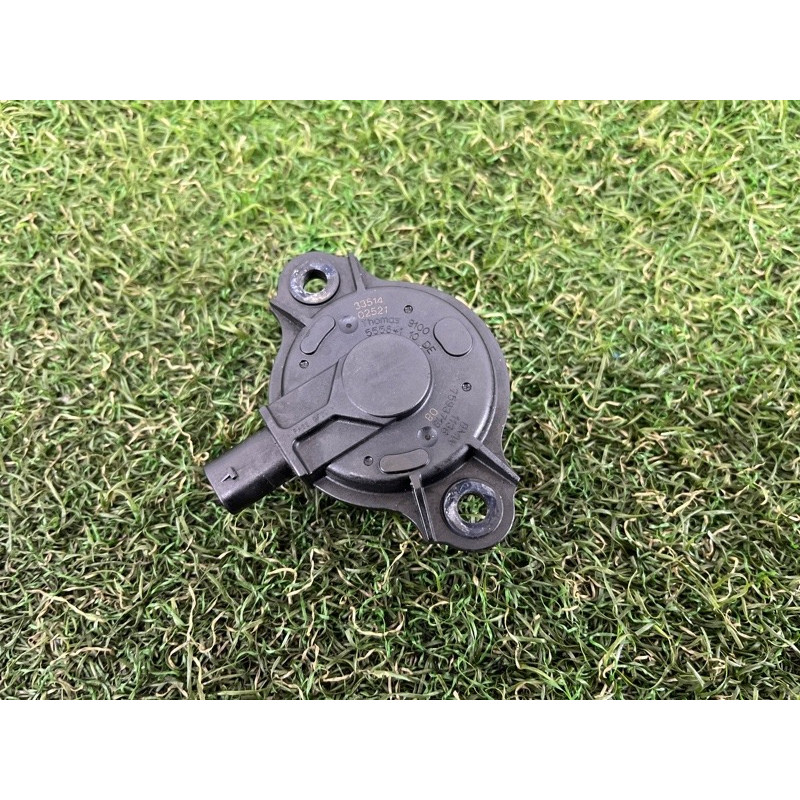 Клапан фазорегулятора (электрика двигателя) BMW 2-series F22 2015 2.0 11367593719