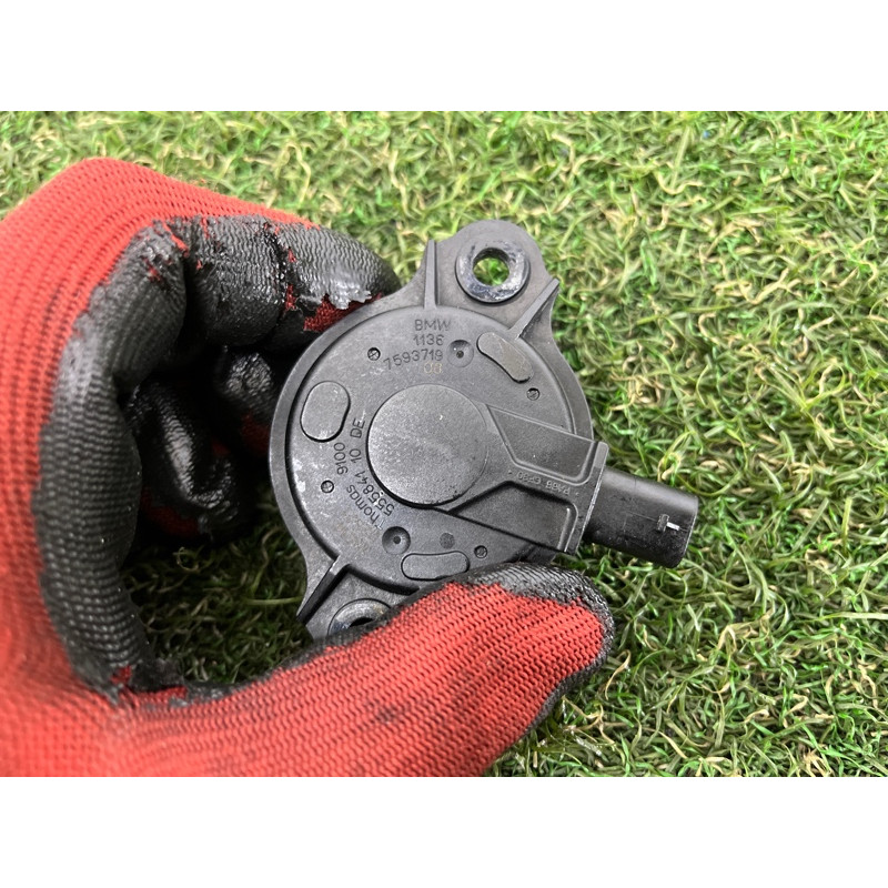 Клапан фазорегулятора (электрика двигателя) BMW 2-series F22 2015 2.0 11367593719