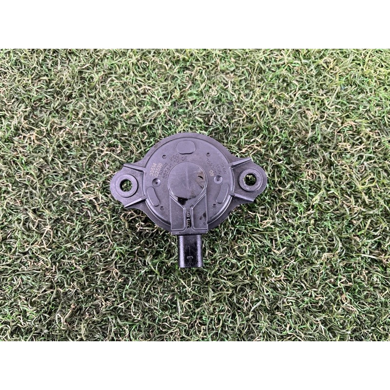 Клапан фазорегулятора (электрика двигателя) BMW 2-series F22 2015 2.0 11367593719