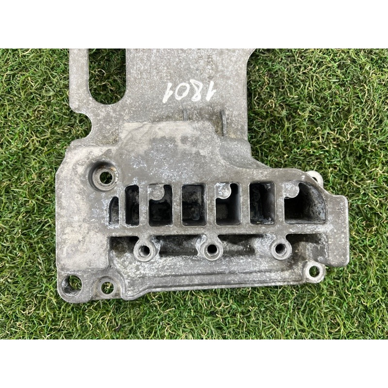 Кронштейн блока управления двигателем (кузов и элементы) BMW 2-series F22 2015 2.0 11617584527