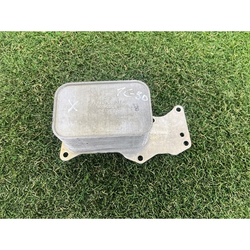 Теплообменник масляного фильтра (двигатель и элементы) BMW 5-series G30 2017 2.0 B46B20 11428585624