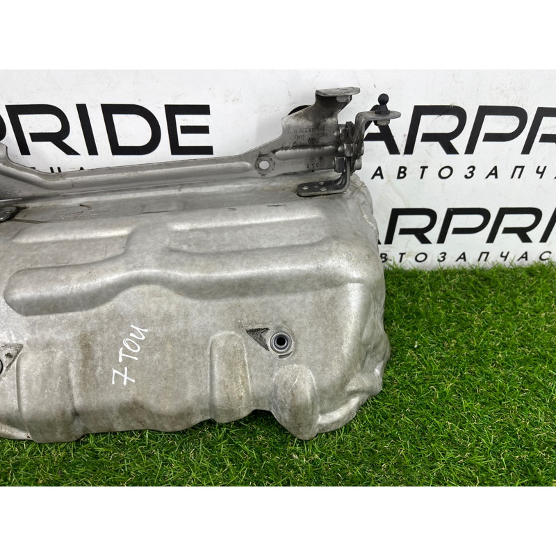 Защита коллектора (выпускная система) Volkswagen Touareg FL 2015 3.6 03H253035AD